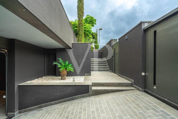 Image No.12-5 Bed Villa for sale