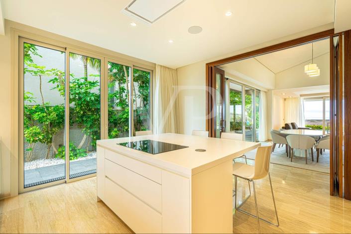 Image No.38-5 Bed Villa for sale