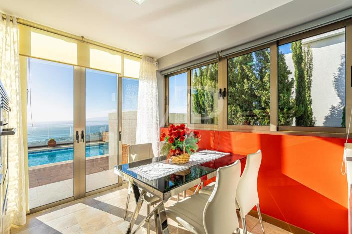 Image No.15-4 Bed Villa for sale