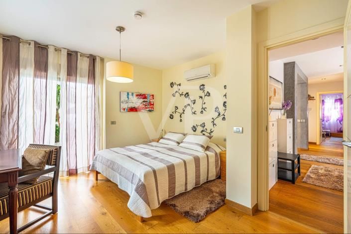 Image No.18-4 Bed Villa for sale