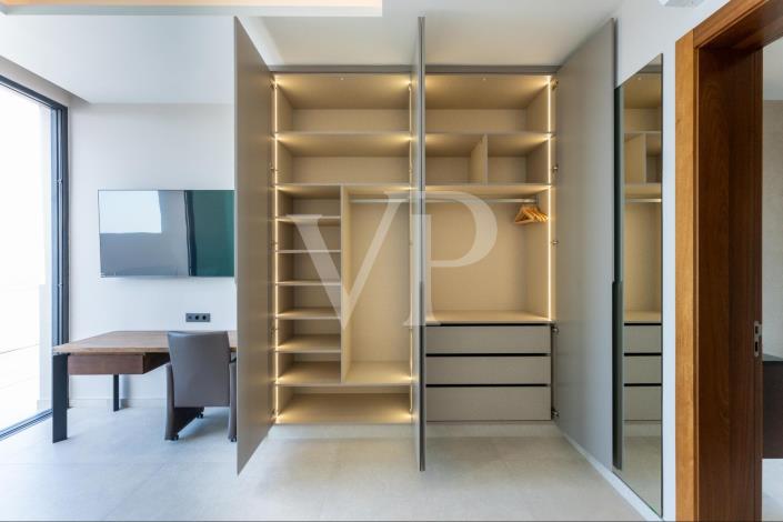 Image No.30-5 Bed House/Villa for sale