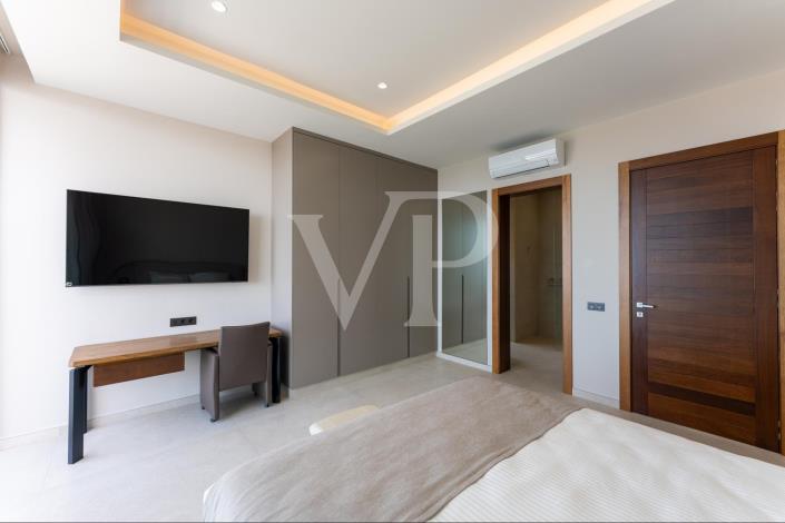 Image No.35-5 Bed House/Villa for sale