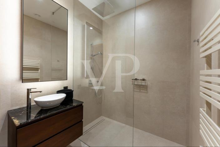 Image No.56-5 Bed House/Villa for sale