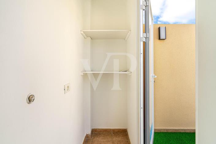 Image No.10-3 Bed Maisonette for sale