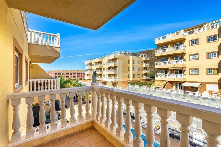 Image No.6-2 Bed Maisonette for sale