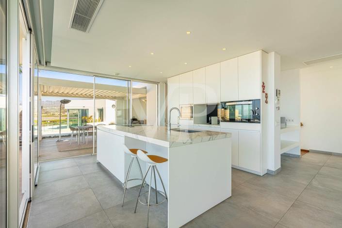 Image No.10-5 Bed Villa for sale