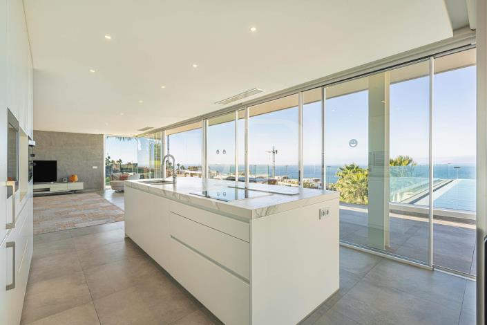 Image No.12-5 Bed Villa for sale