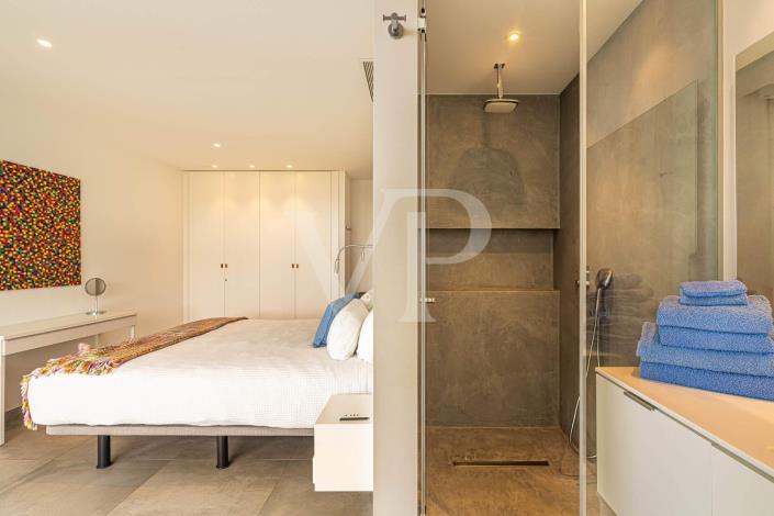 Image No.30-5 Bed Villa for sale