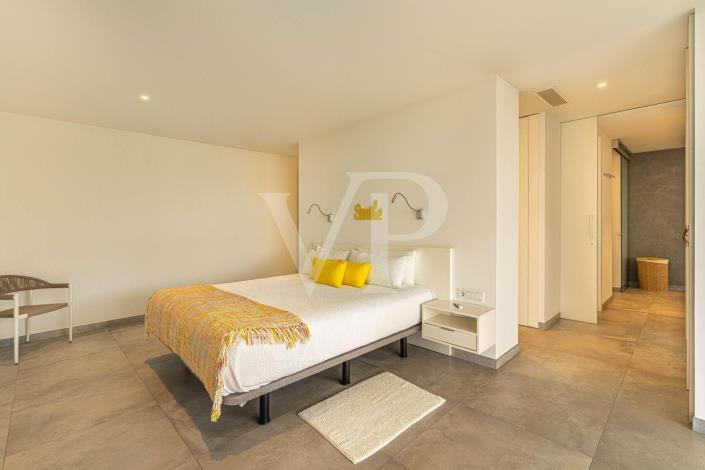 Image No.36-5 Bed Villa for sale