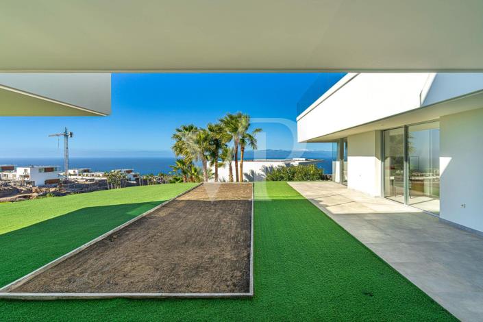 Image No.48-5 Bed Villa for sale