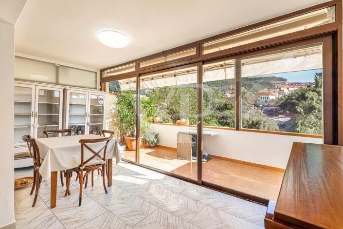 Image No.3-3 Bed Townhouse for sale