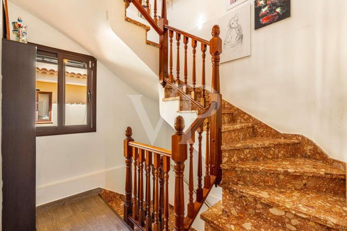 Image No.24-3 Bed Townhouse for sale