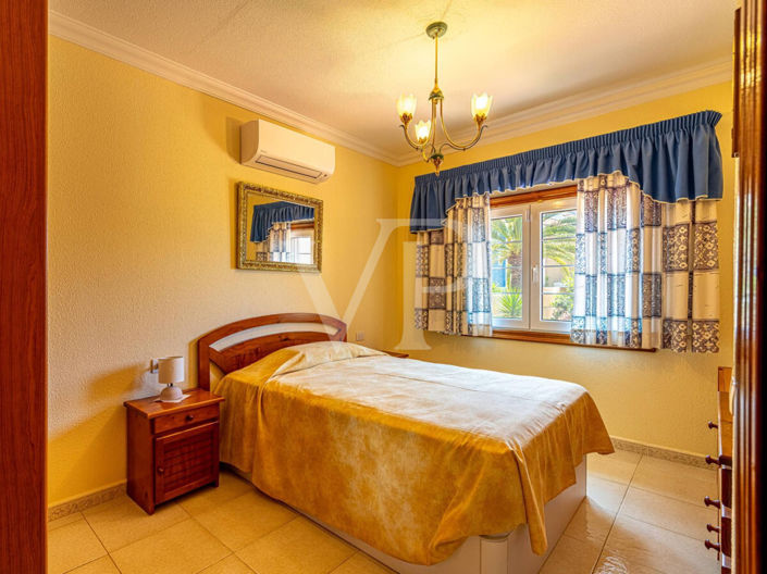 Image No.11-3 Bed Townhouse for sale