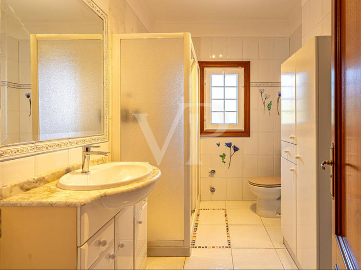 Image No.15-3 Bed Townhouse for sale