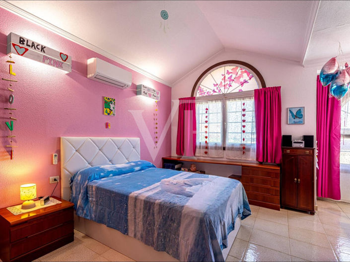 Image No.16-3 Bed Townhouse for sale