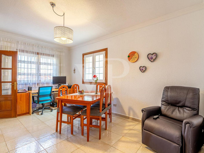 Image No.23-3 Bed Townhouse for sale