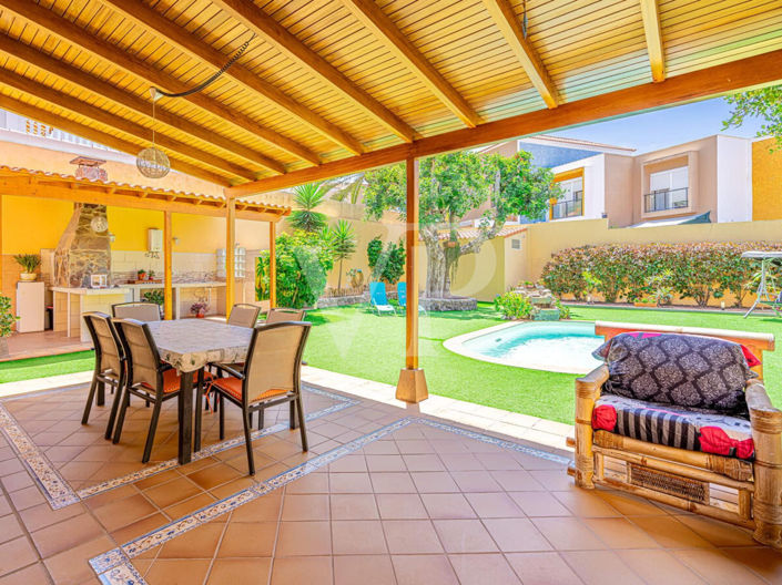 Image No.37-3 Bed Townhouse for sale