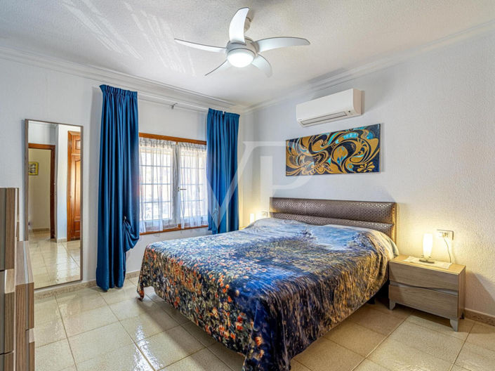 Image No.8-3 Bed Townhouse for sale