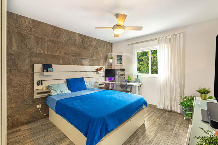 Image No.15-3 Bed Townhouse for sale