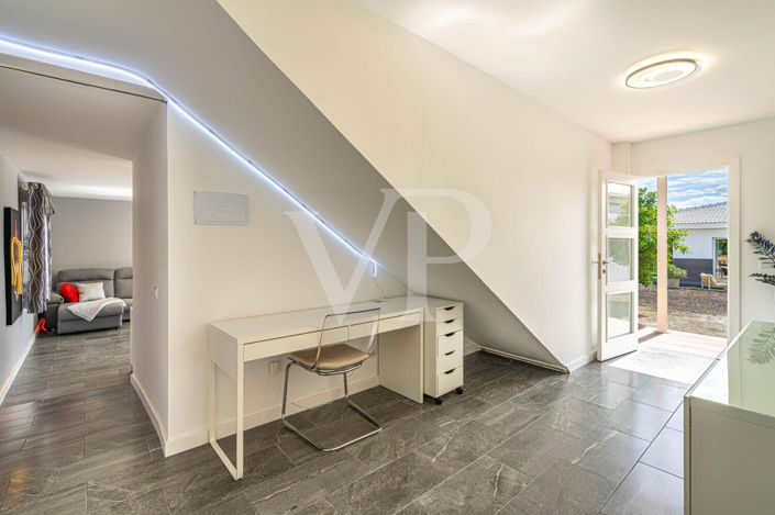 Image No.28-3 Bed Townhouse for sale