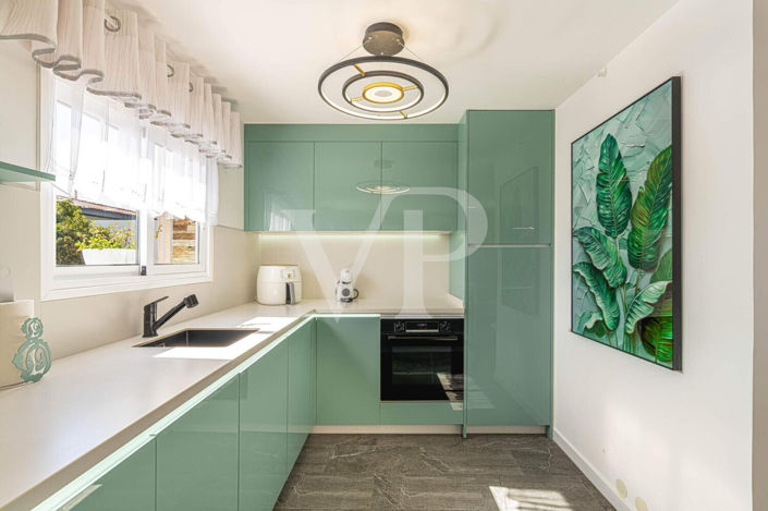 Image No.31-3 Bed Townhouse for sale