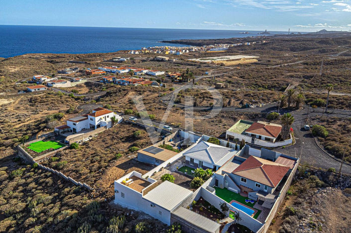 Image No.44-3 Bed Townhouse for sale