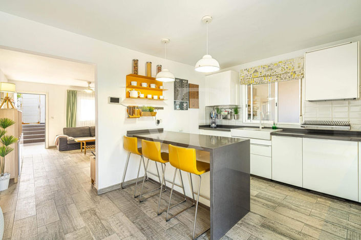 Image No.6-3 Bed Townhouse for sale