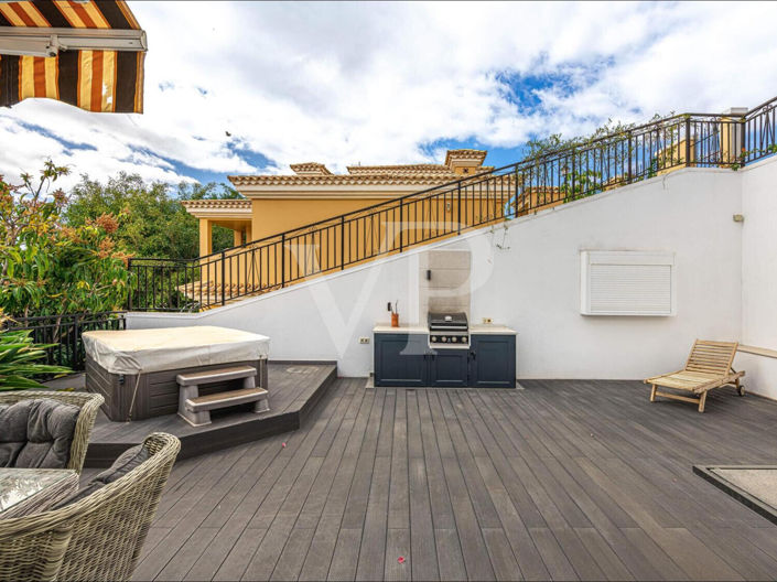 Image No.11-4 Bed Townhouse for sale