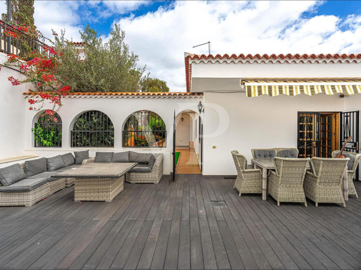 Image No.12-4 Bed Townhouse for sale