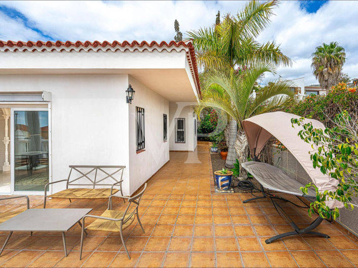 Image No.17-4 Bed Townhouse for sale