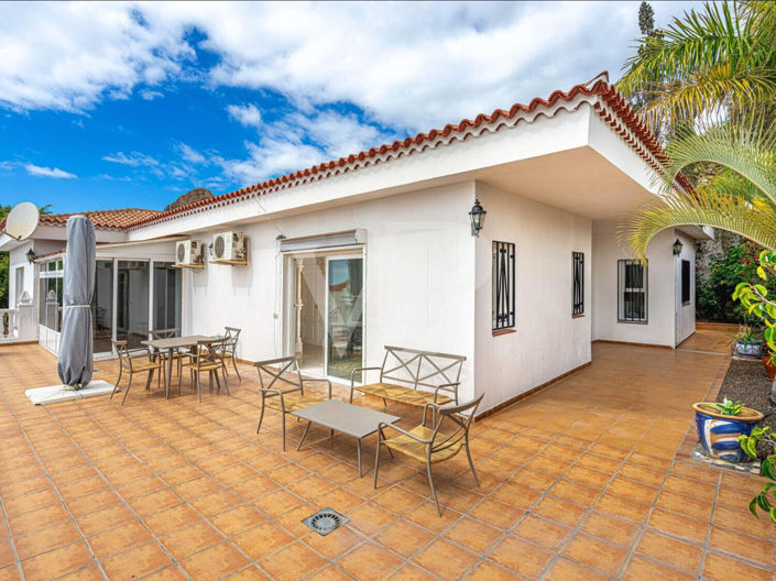 Image No.18-4 Bed Townhouse for sale