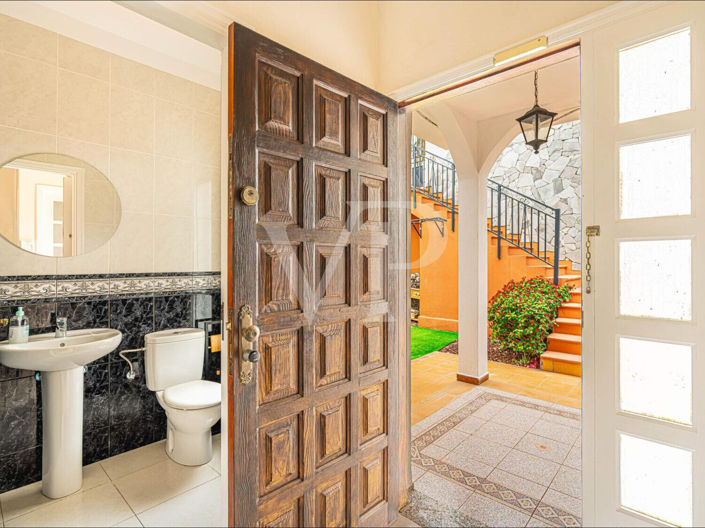 Image No.20-4 Bed Townhouse for sale