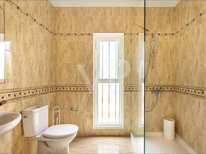 Image No.25-4 Bed Townhouse for sale