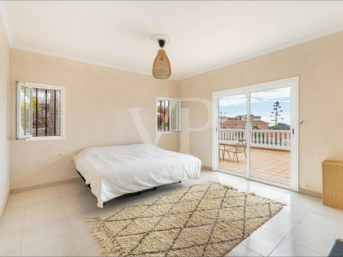 Image No.33-4 Bed Townhouse for sale