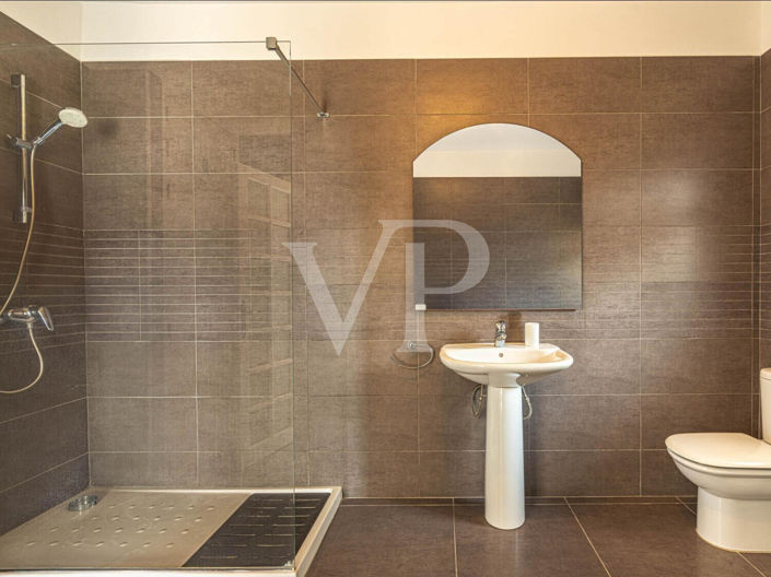 Image No.36-4 Bed Townhouse for sale