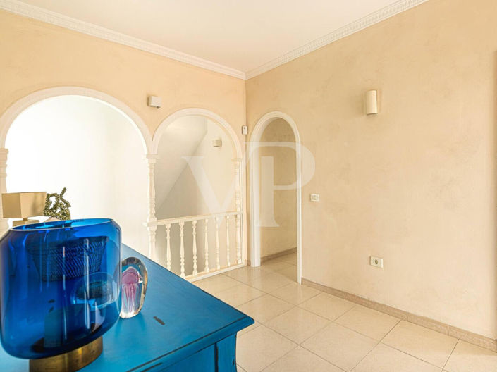 Image No.38-4 Bed Townhouse for sale