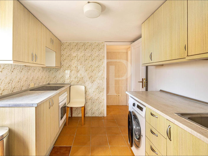 Image No.50-4 Bed Townhouse for sale