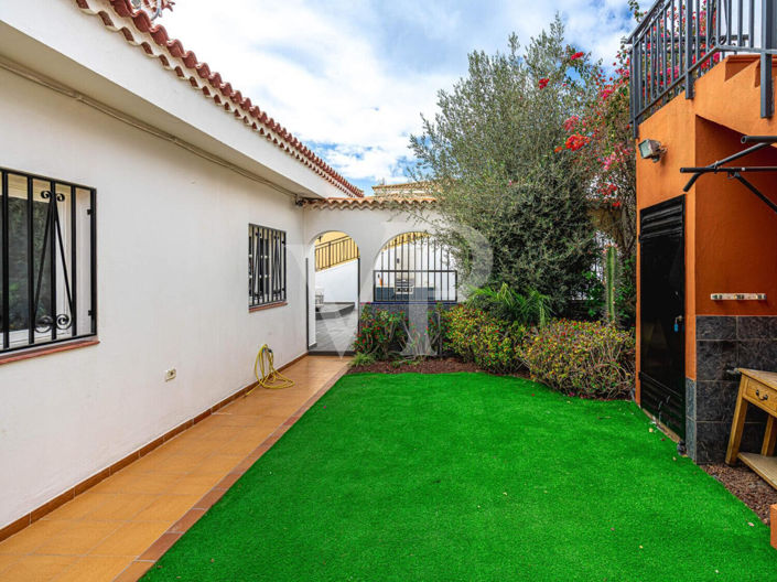 Image No.9-4 Bed Townhouse for sale