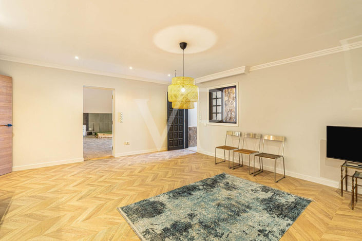 Image No.54-4 Bed Villa for sale