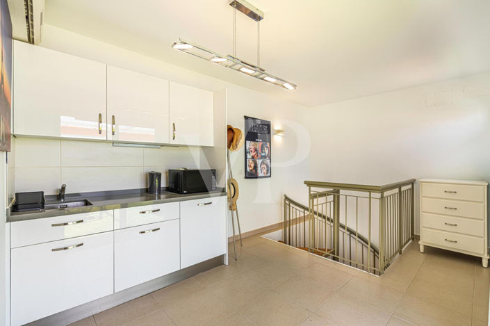 Image No.17-3 Bed Apartment for sale