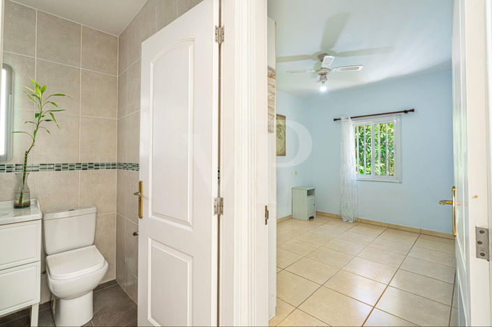 Image No.27-2 Bed Apartment for sale