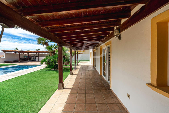 Image No.6-Villa de 4 chambres à vendre à Golf Del Sur