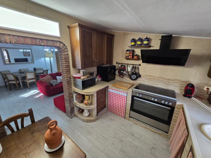 Image No.10-3 Bed Country House for sale