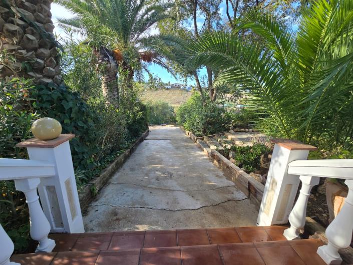 Image No.31-3 Bed Country House for sale