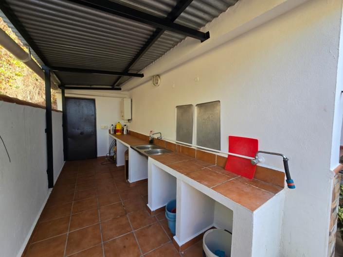 Image No.33-3 Bed Country House for sale