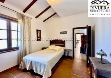 prodaja_sale_Rivijera_Nekretnine_oglasi_Ads_Kotor_Kostanjica_stan-6-806x570