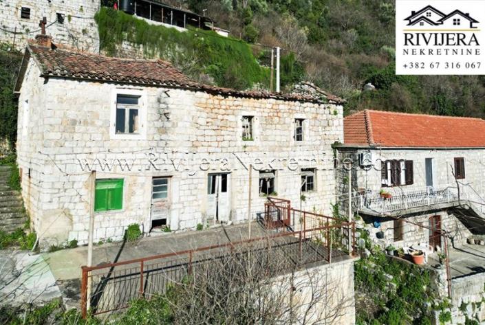 Image No.1-Maison à vendre à Kotor