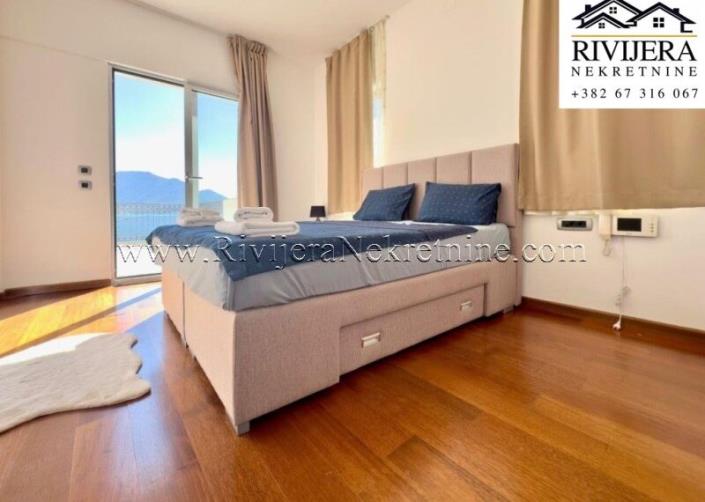 Image No.12-5 Bed Villa for sale