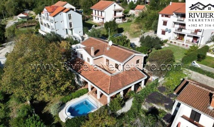 Image No.3-Villa de 4 chambres à vendre à Kotor