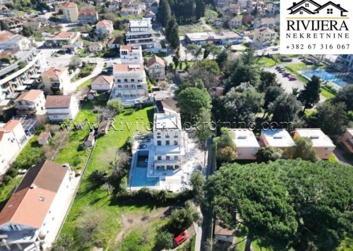 Image No.7-Villa for sale